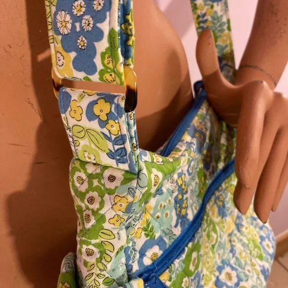 Floral Vera Bradley Crossbody Purse - Picture 3 of 10